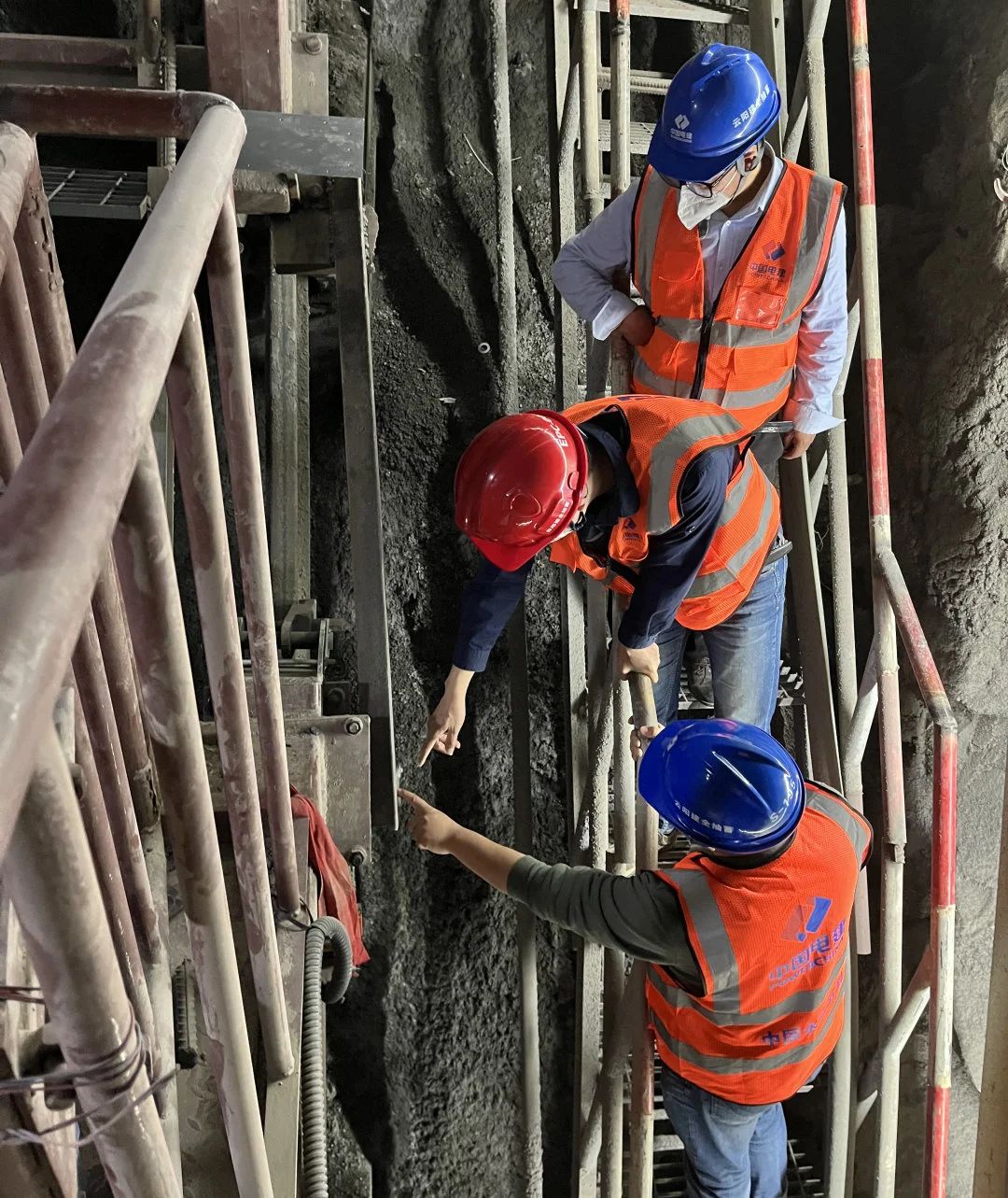 Otra innovación: el proyecto anticolisión del carro de eje inclinado de la central eléctrica de almacenamiento por bombeo Yunyang Jianquan fue aceptado con éxito