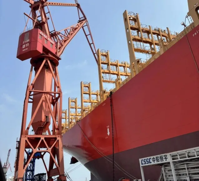 WTAU ha establecido su primera colaboración con Hudong-Zhonghua para implementar un proyecto de prevención activa de colisiones mediante tecnología LiDAR en operaciones de grúas de muelle de gran altura.